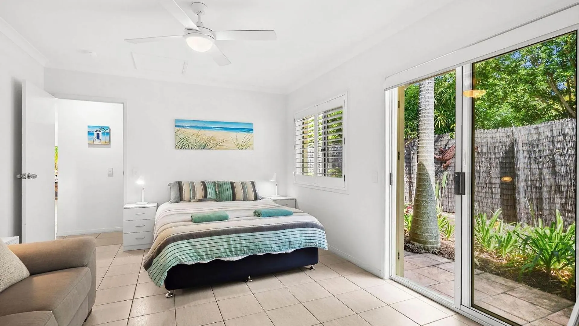11 Dalmor Court Vila Coolum Beach 0*,  Austrália