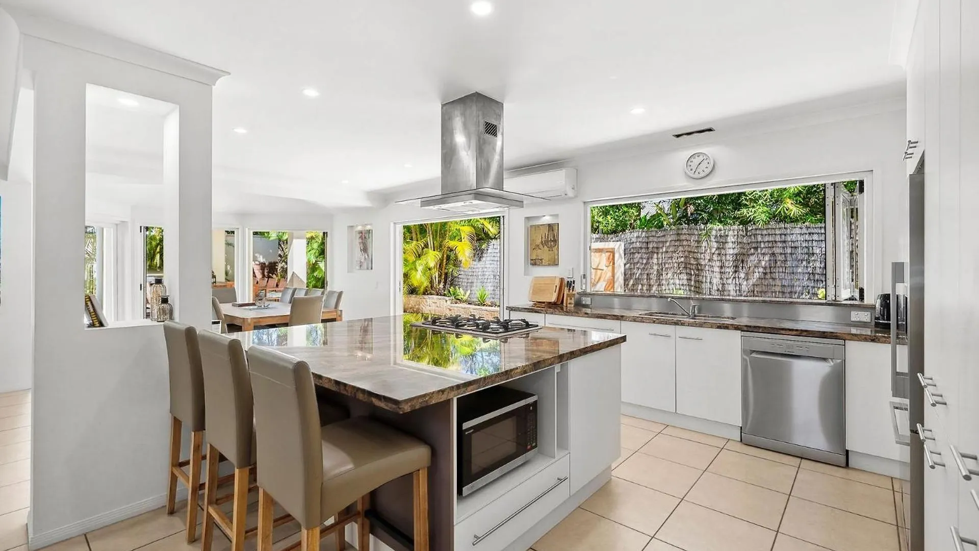 11 Dalmor Court Vila Coolum Beach
